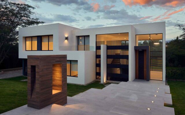 All the Right Decisions for a Galley Kitchen